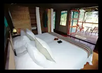 Slideshow Thumbnail 4 of 6