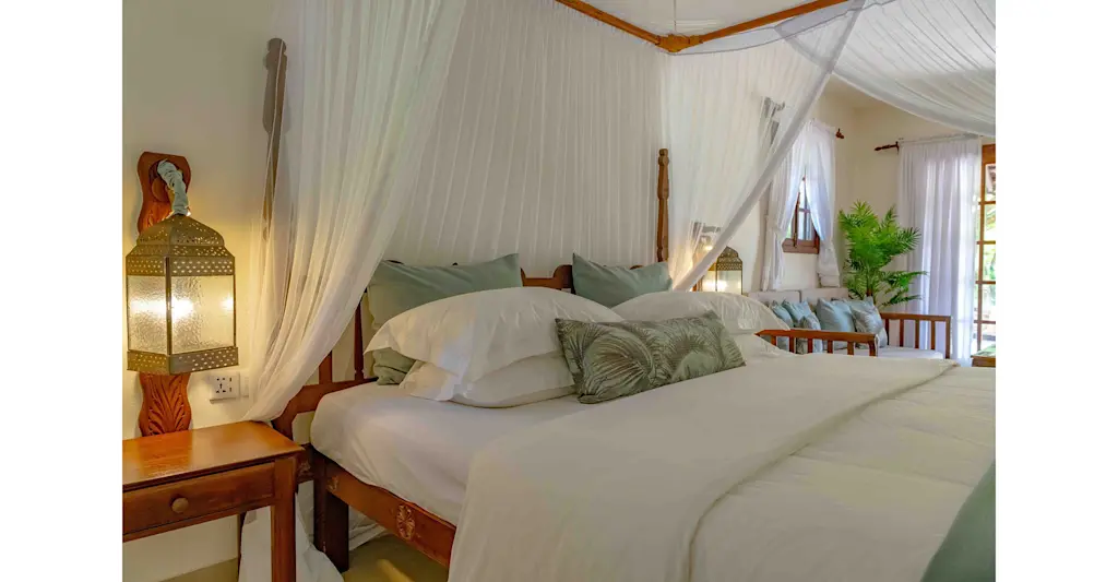 Bedroom details