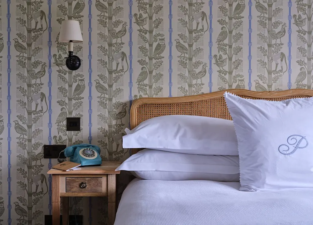 Guest room
