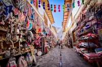 Artisian market, Peru.