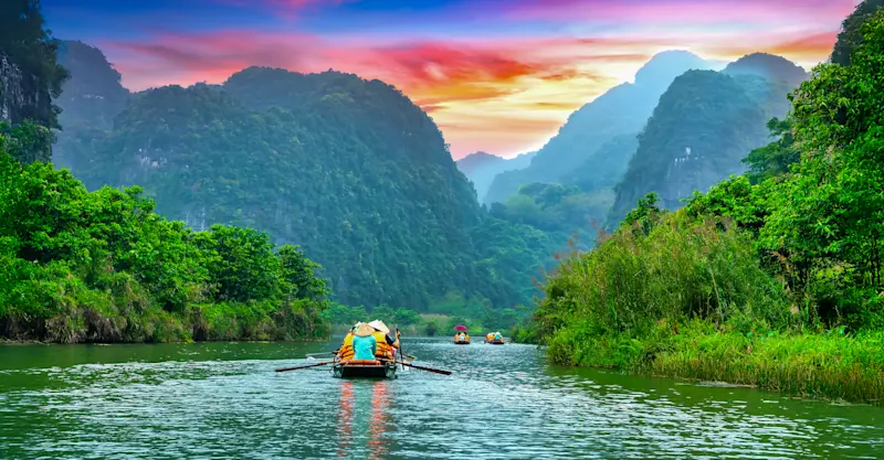 Traditional sampan boat ride, Ninh Binh, Vietnam.