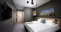 Slideshow Thumbnail 8 of 9