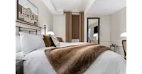 Queen Bedroom