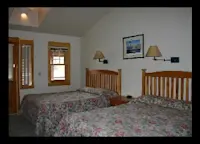 Slideshow Thumbnail 5 of 9