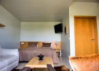 Slideshow Thumbnail 6 of 9