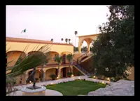 Slideshow Thumbnail 1 of 3
