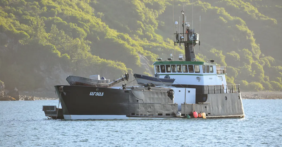 M/V Natural Habitat Ursus.