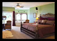 Slideshow Thumbnail 6 of 12