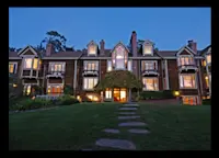 Slideshow Thumbnail 3 of 12
