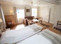 Slideshow Thumbnail 4 of 7