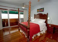 Slideshow Thumbnail 3 of 8
