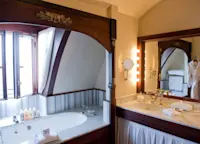 Slideshow Thumbnail 6 of 11