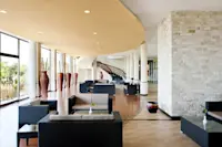Slideshow Thumbnail 4 of 8