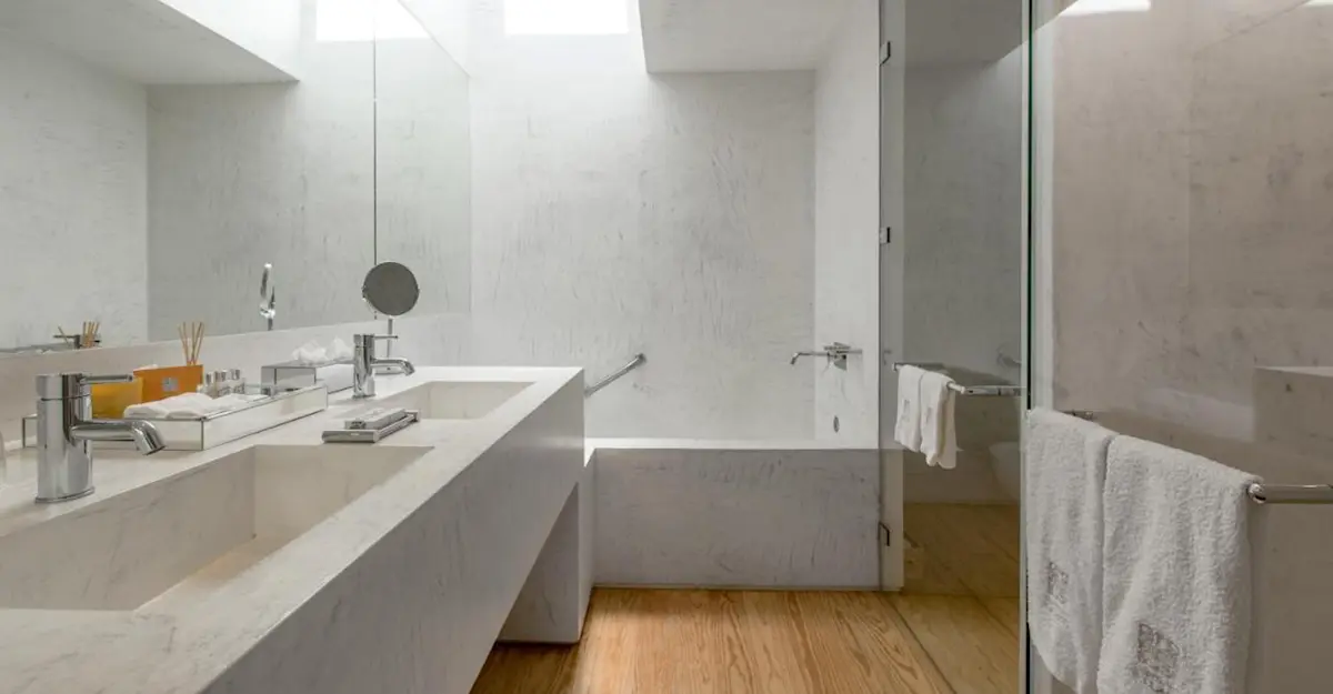 Guest Bathroom