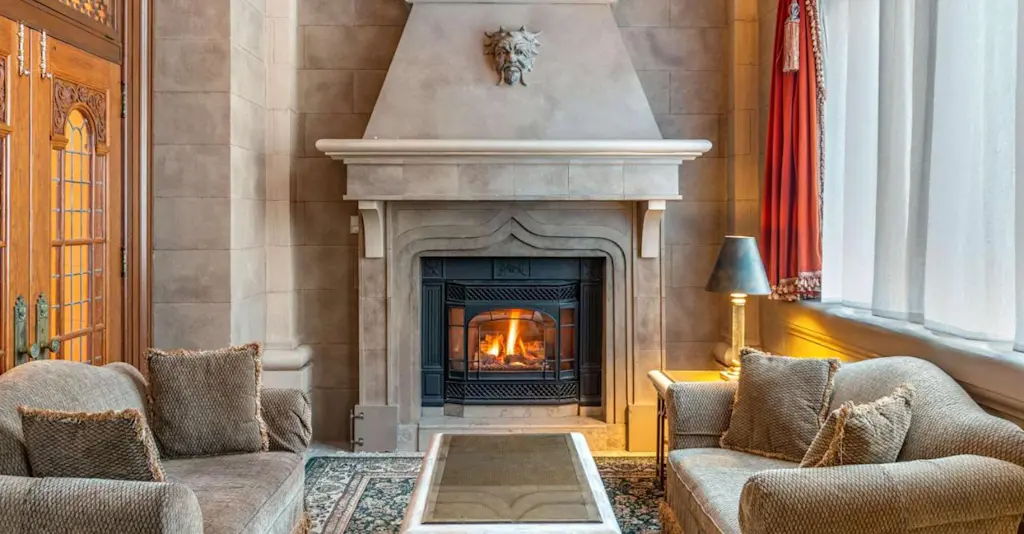 Fort Garry Hotel