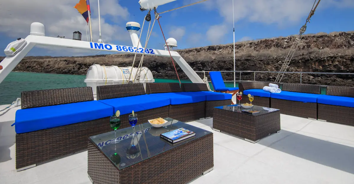 Upper deck lounge