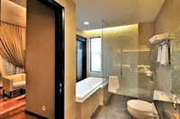 Slideshow Thumbnail 5 of 8