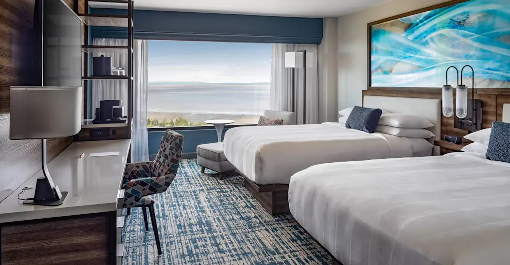 Queen Guest Room