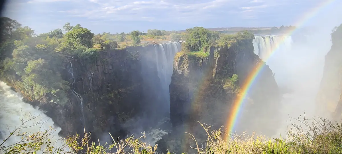 A visit to the beautifully stunning Victoria Falls in Zimbabwe.