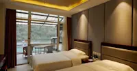 Slideshow Thumbnail 4 of 7