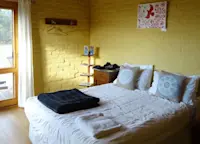 Slideshow Thumbnail 3 of 7