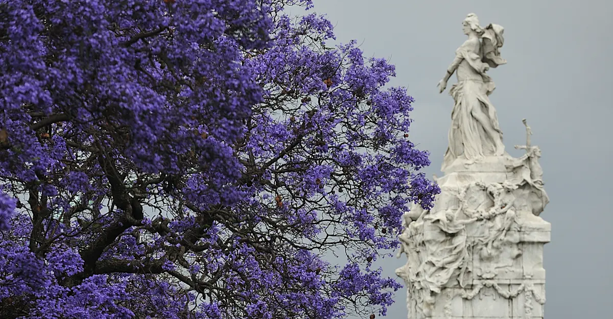 Monumento a los Españoles (Monument to the Carta Magna and Four Regions of Argentina), Buenos Aires, Argentina.