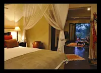 Slideshow Thumbnail 1 of 7