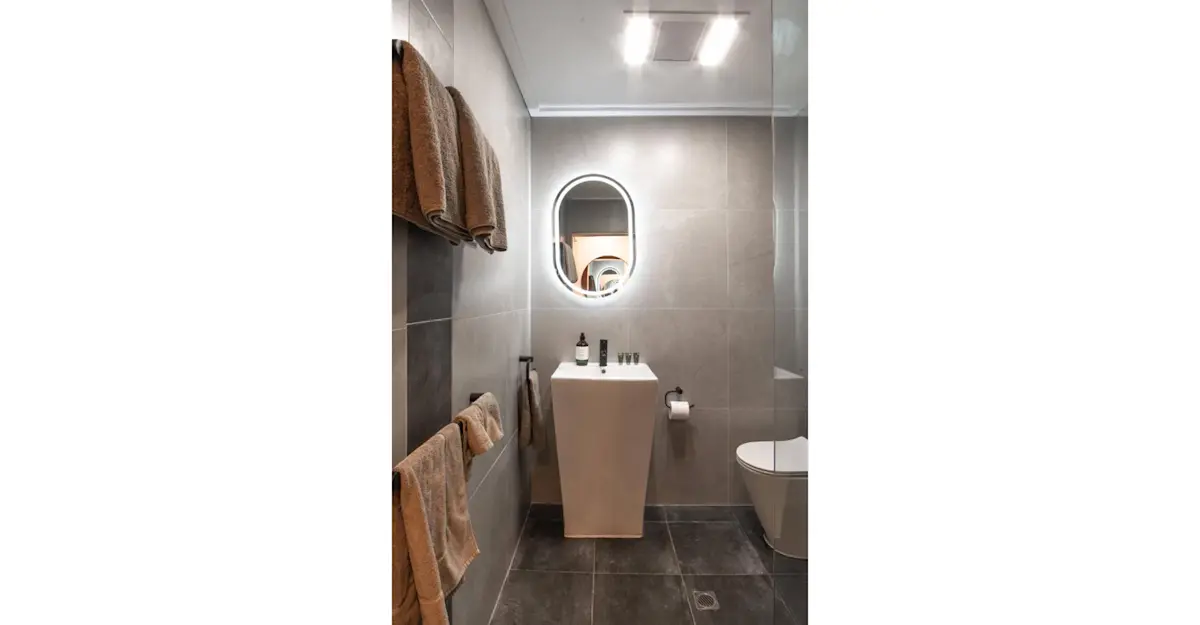 Guest Bathroom