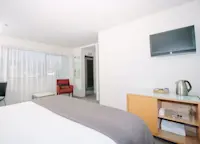 Slideshow Thumbnail 6 of 6