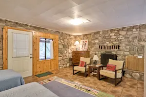 Slideshow Image Thumbnail 6 of 7