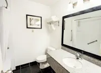 Slideshow Thumbnail 4 of 9