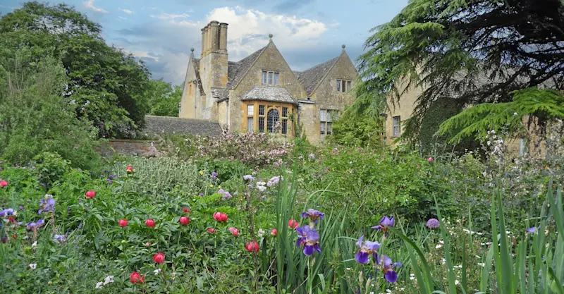 Hidcote Gardens, Chipping Campden, England.
