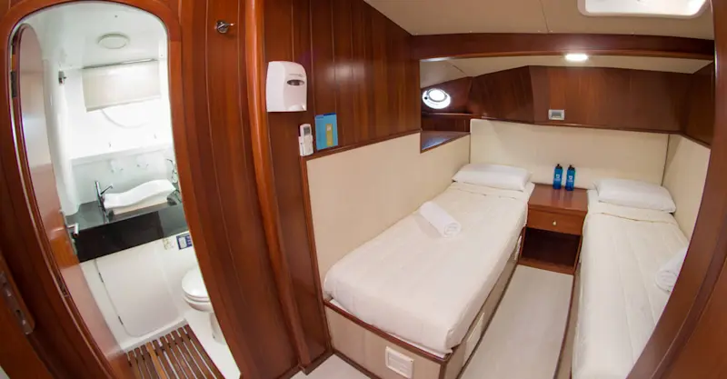 Category 2, Cabin 2, Twin beds