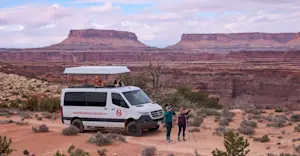Nat Hab's North America Safari Cruiser, Utah.