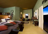 Slideshow Thumbnail 3 of 7