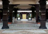 Slideshow Thumbnail 3 of 7