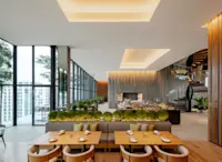 Slideshow Thumbnail 4 of 7