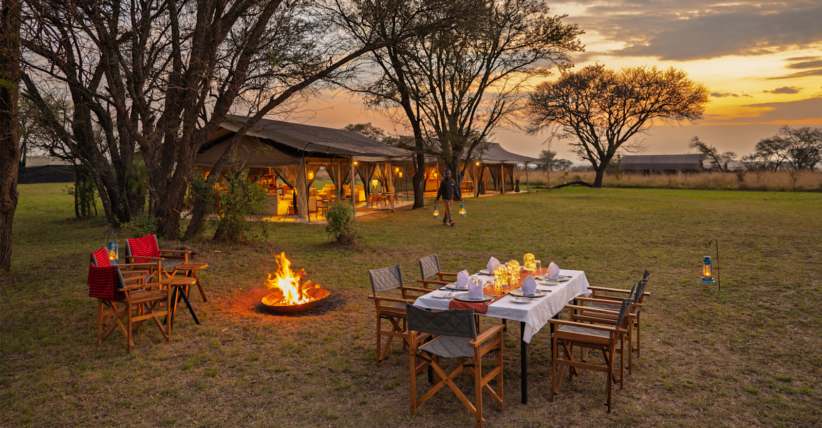 Lounge & dining tents