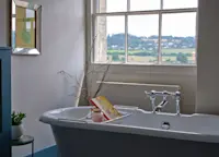 Bathtub in guest room