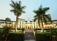 Slideshow Thumbnail 1 of 7