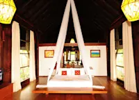 Slideshow Thumbnail 4 of 11