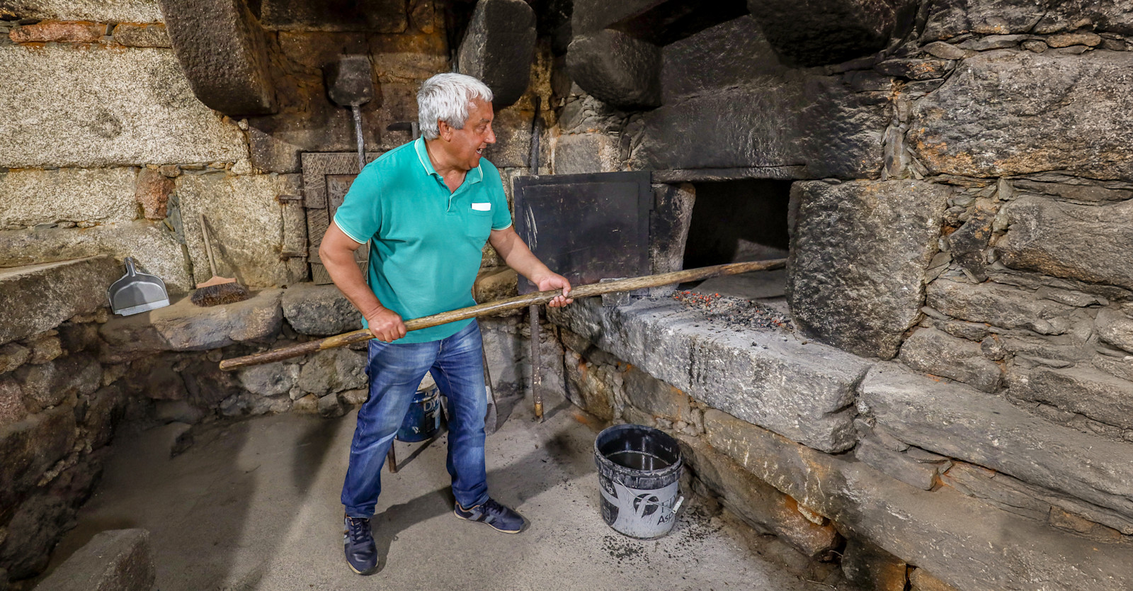 Traditional breadmaking, Videmonte, Portugal.