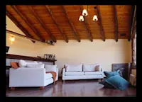 Slideshow Thumbnail 6 of 8