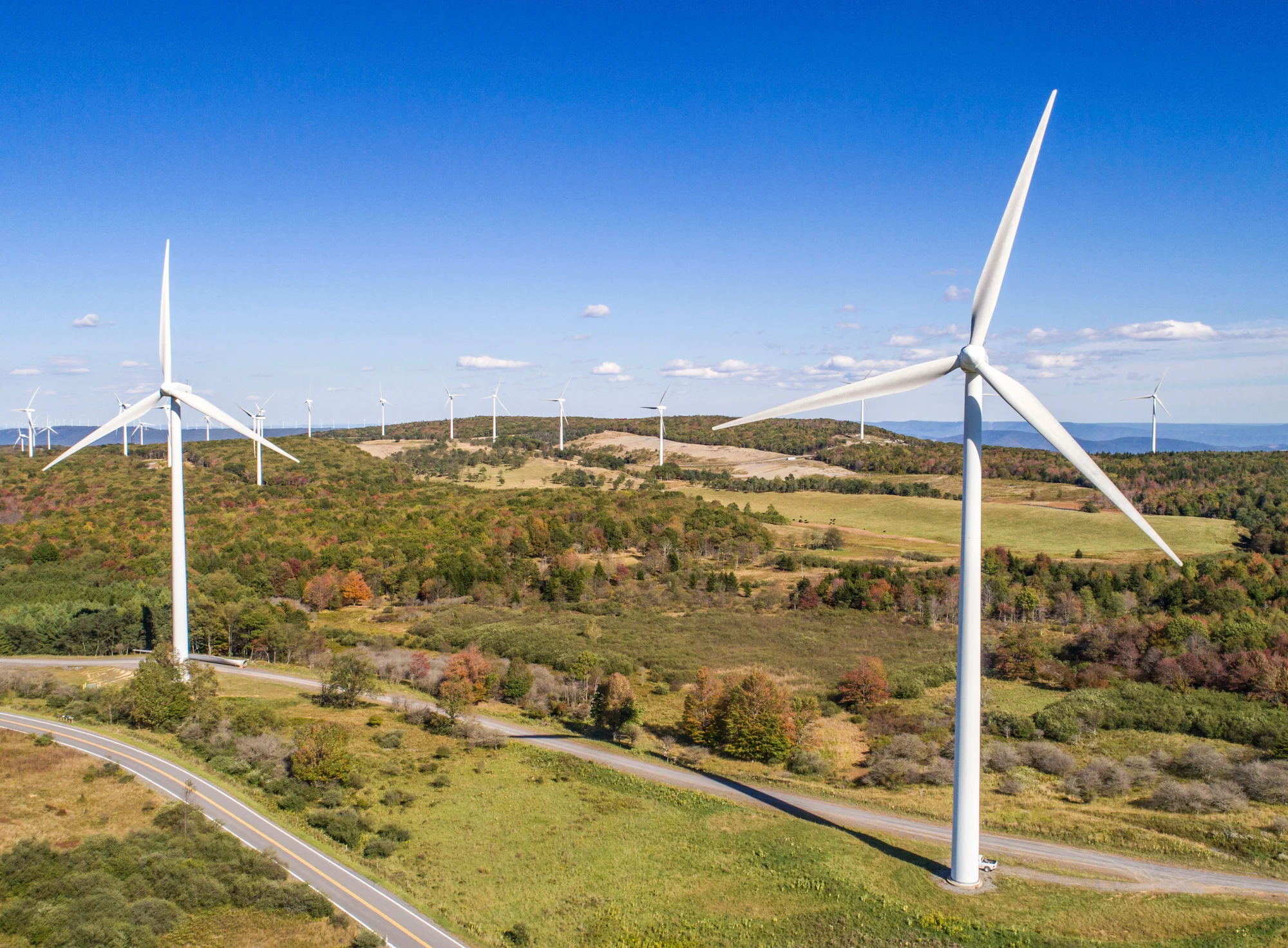Several Wind turbines on a wind farm