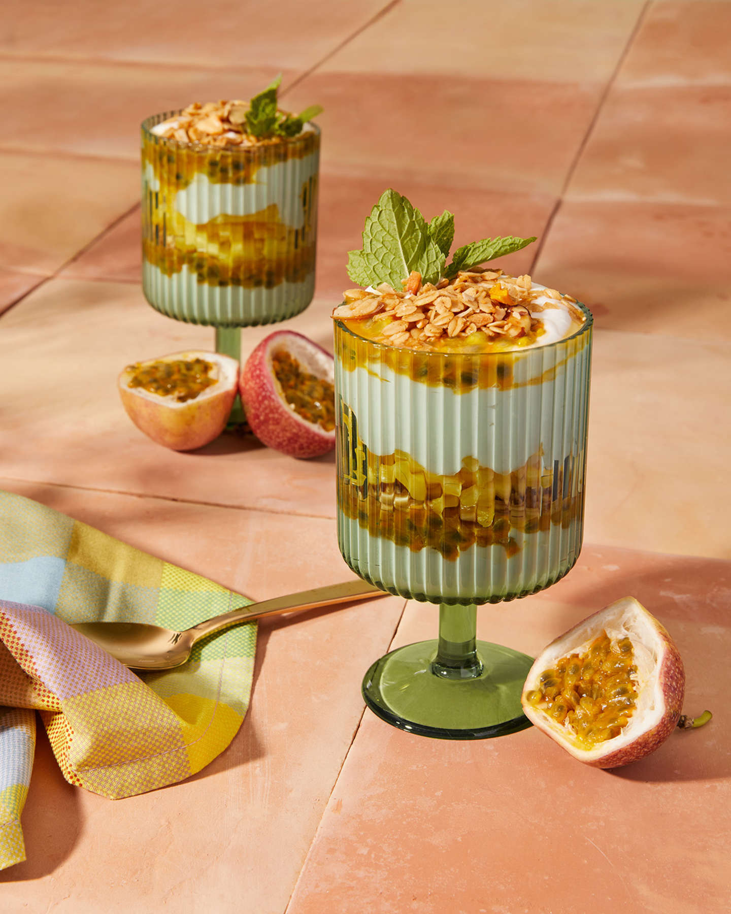 Passion Fruit & Pineapple Parfaits With Coconut Granola: POSITANO ACRYLIC DRINKING GLASS
