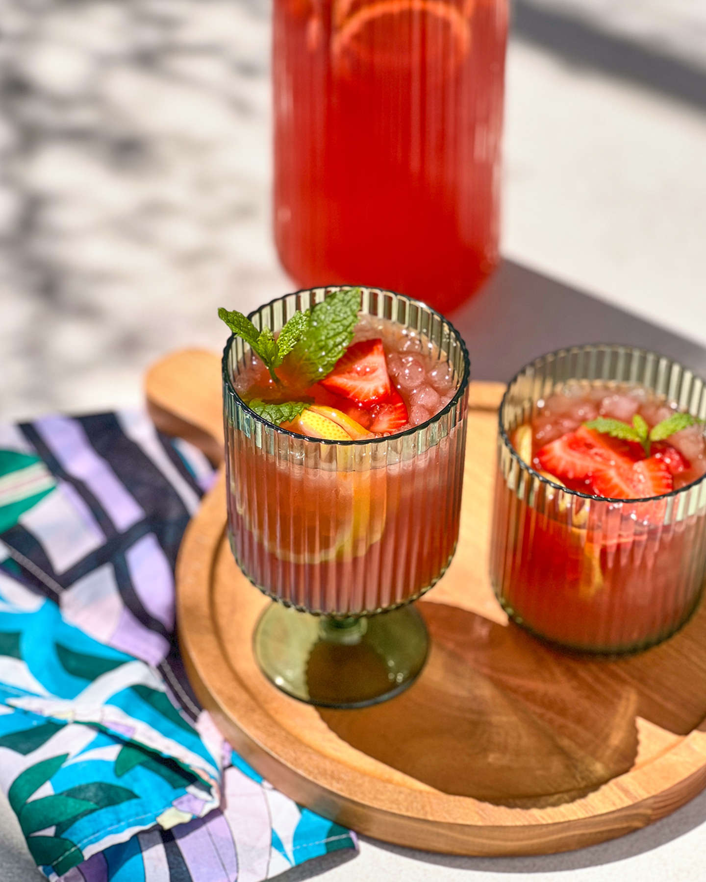 Spiked Strawberry Lemonade Arnold Palmers_Positano Glassware 