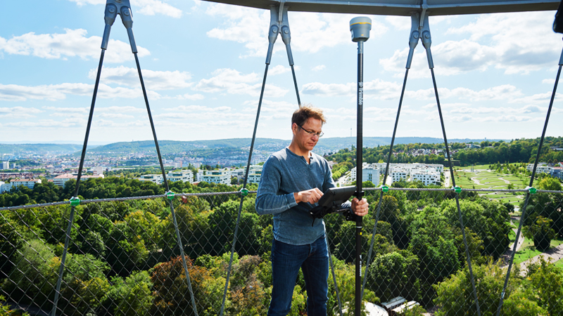 geo-product-r12-primary-video-thumbnail-image