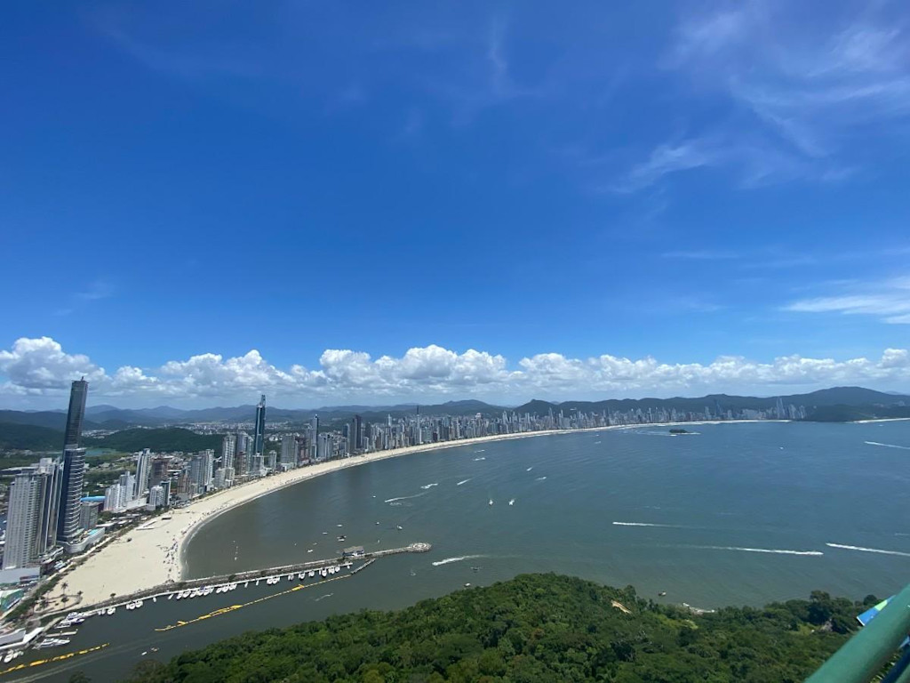 florianópolis-balneário-camboriú-coastline