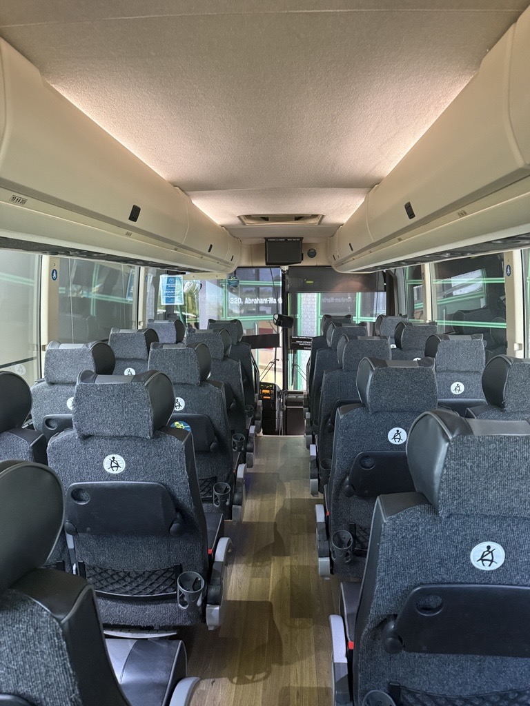 drive-download-20260909T153801Z-1-001/bus interieur 2025