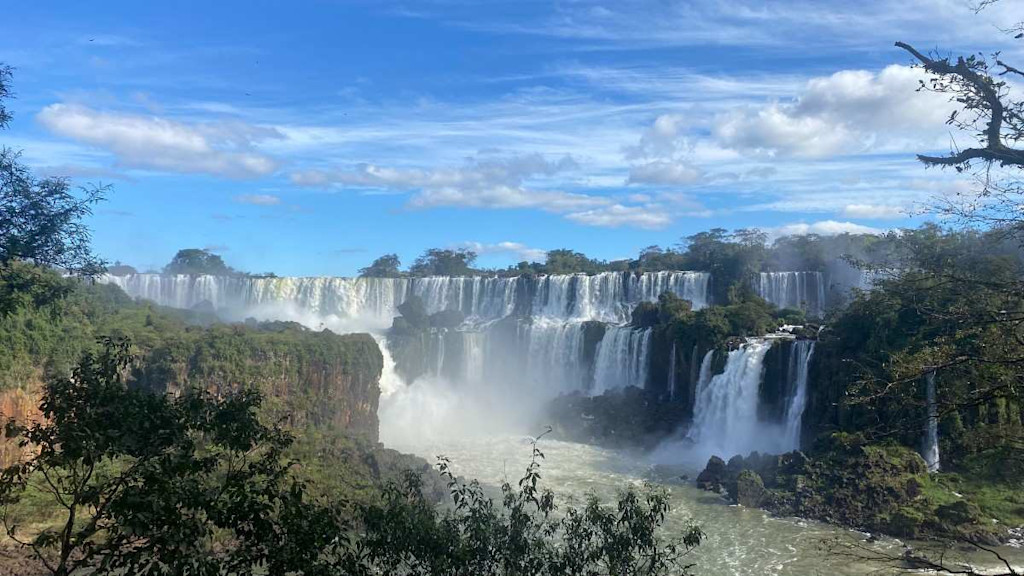 pelotas-iguazu-falls